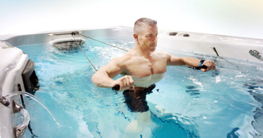 ejercicios en piscina de hidroterapia